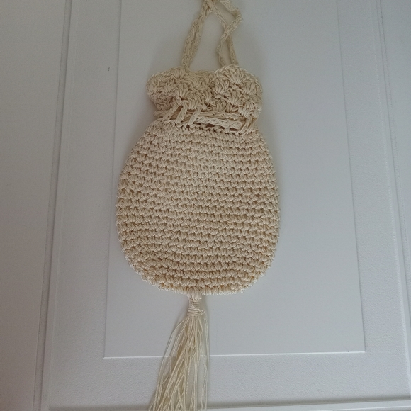 Jacobsons Handbags - VINTAGE CROCHET Drawstring Close Tassled Creme Bag wi/Satin Lining by JA…